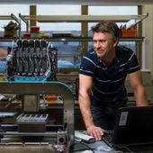 Foto de SPT Labtech de: We combine cutting edge science with first rate engineering to put customers at the heart of everything we do.