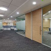Foto de OpenText de: workplace
