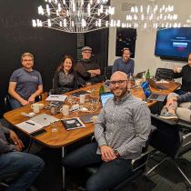 Foto de Upbound de: Team planning during a company off-site