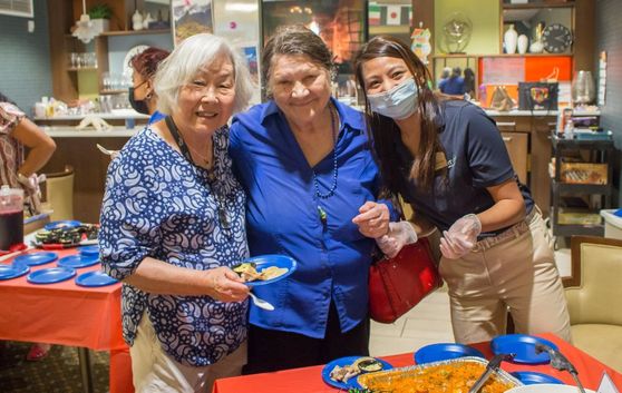 Foto de Brightview Senior Living de: Party time!